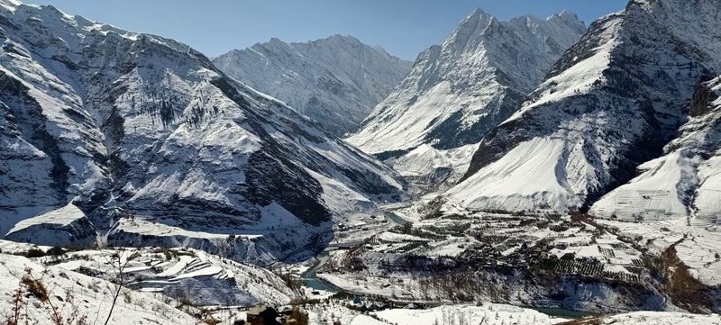 kashmir tourism hoping in snowfall photo story