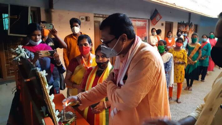 Bjp start karate-judo training for women's safety at Midnapore ASB Bjp start karate-judo training for women's safety at Midnapore ASB