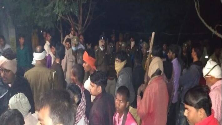 Two dead sisters killed in jungle in Fatehpur in UP asa Two dead sisters killed in jungle in Fatehpur in UP asa