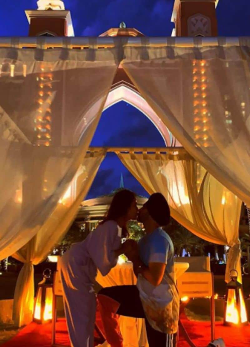 Neha Kakar and Rohanpreet Singh share their photos