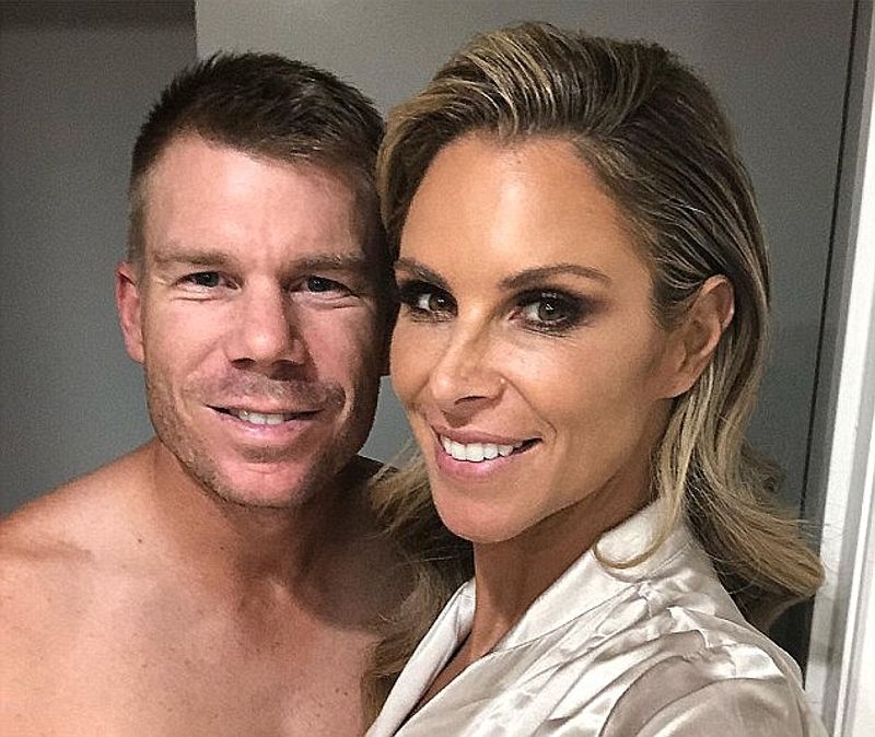 Ausi cricketer david warner does love making in previeous night of the match, viral questuon asked spb