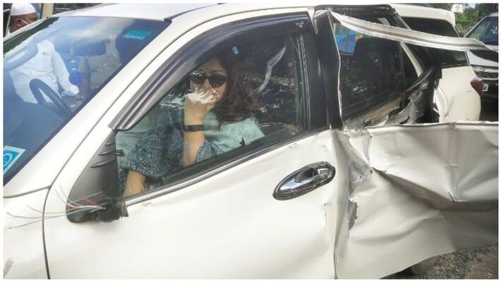 Khushbu is Murugan devotion in car accident ... DMK MP rational request Khushbu is Murugan devotion in car accident ... DMK MP rational request