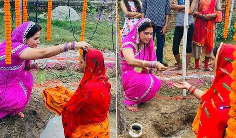 सीमा सिंह को भोजपुरी फिल्मों मे अक्सर आइटम सॉन्ग और कॉमेडी करते देखा जाता है। उन्होंने साल 2007 में फिल्म 'कहां जईबा राजा नजरिया लड़ाई के' से भोजपुरी सिनेमा में एंट्री की थी। वे अभी तक 500 से भी ज्यादा फिल्में और एल्बम में काम कर चुकी हैं।
