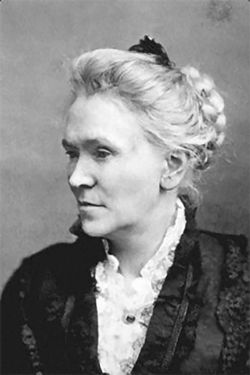 untold stories of important women from history images