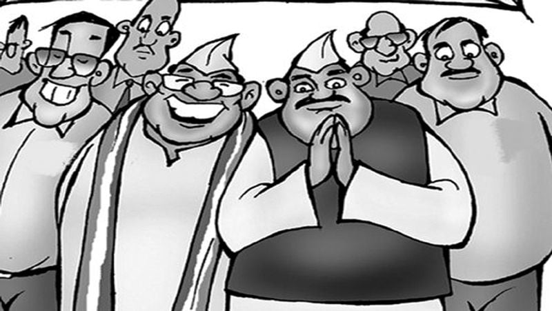विधायक के पास कार्यकारी शक्तियां भी होती है, जैसे वो अपने क्षेत्र की समस्याओं को लेकर डीएम और एसपी को समन भी कर सकता है, हालांकि डीएम और एसपी स्वतंत्र रूप से काम करते है, और इनको विधायक आदेश नहीं दे सकता। विधायक अपने विधानसभा क्षेत्र में काम करने वाले सरकारी कर्मचारियों और संगठनों से जानकारी भी मांग सकता है।