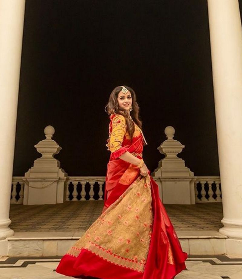 Artist Bhavana share photo