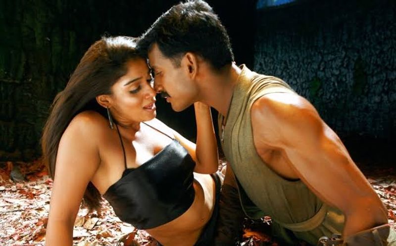 nayanthara over load hot romance with vijay ajith and others photo gallery