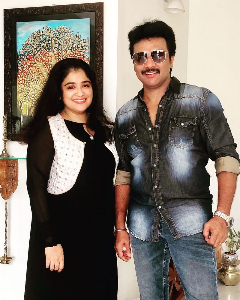Keerthy suresh celebrate Diwali With vijay Friend photo going viral