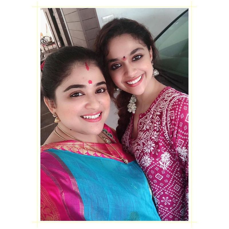 Keerthy suresh celebrate Diwali With vijay Friend photo going viral