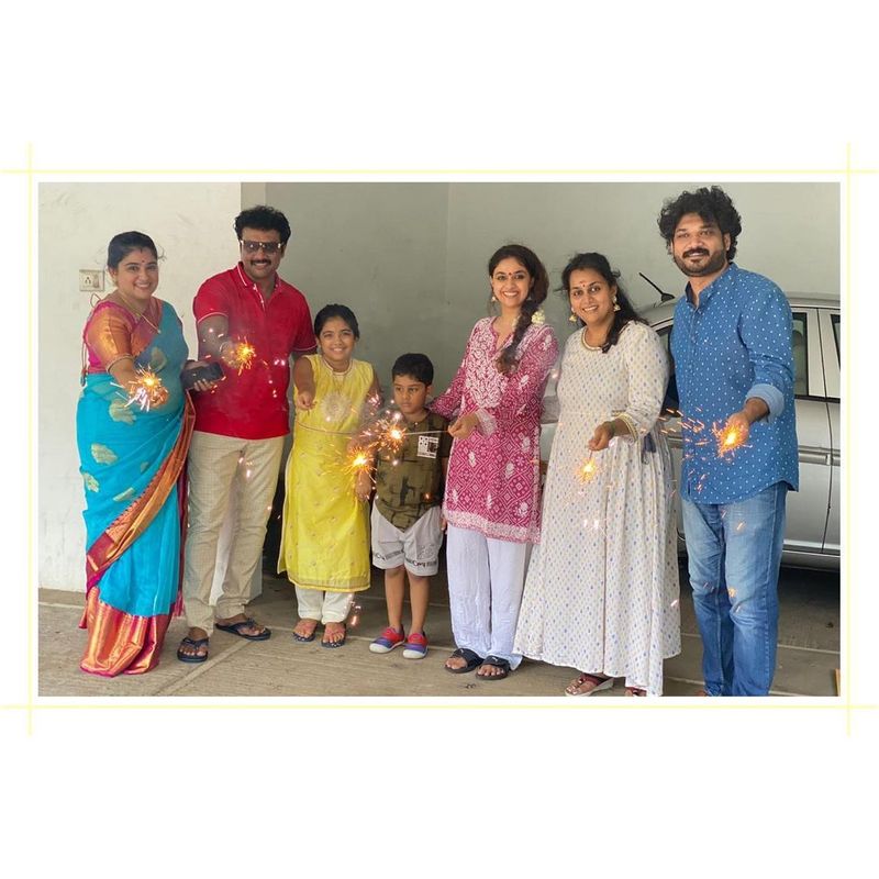 Keerthy suresh celebrate Diwali With vijay Friend photo going viral