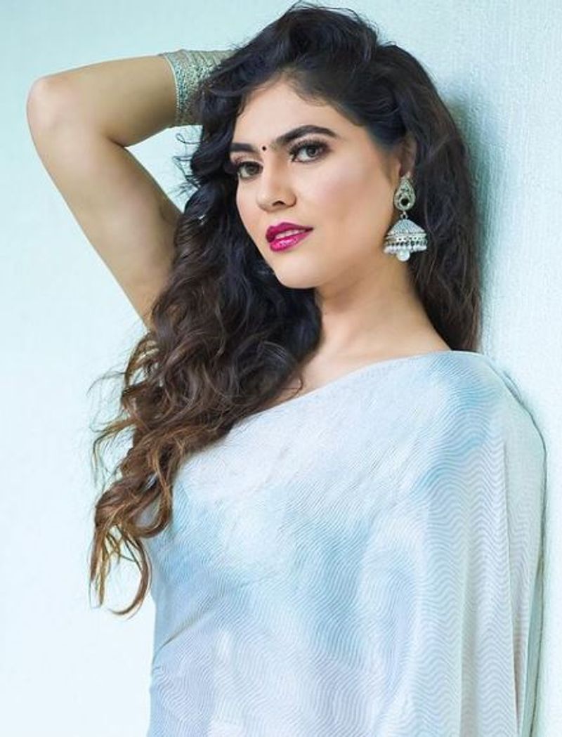 actress sherin recent white saree photo gallery