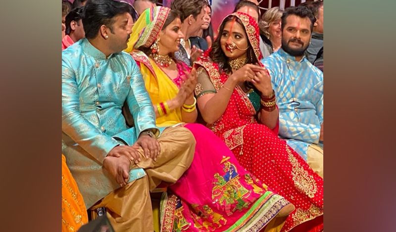 दरअसल, काजल राघवानी ने इन तस्वीरों को इंस्टाग्राम पर शेयर किया है। फोटो शेयर करने के साथ ही उन्होंने कैप्शन लिखा, 'आपकी आँखों में सजे हैं जो भी सपने और दिल में छुपी है जो भी अभिलाषाएं, यह छठ पूजा उन्हें सच कर जाए आपके लिए यही है मेरी शुभकामनाएं...'