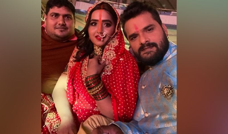 गौरतलब है कि खेसारी लाल यादव और काजल राघवानी की जोड़ी भोजपुरी की पसंदीदा जोड़ियों में से एक है। दोनों की ऑनस्क्रीन और ऑफस्क्रीन कैमिस्ट्री को काफी पसंद किया जाता है।
