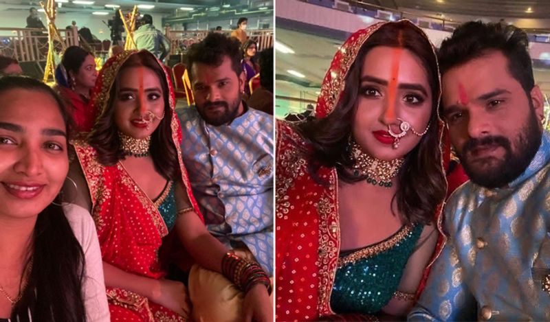 सोशल मीडिया पर वायरल हो रही तस्वीर में काजल राघवानी खेसारी के साथ ट्रेडिशनल लुक में नजर आ रही हैं। इसमें उन्होंने बड़ी नथ, मांग में लंबा सिंदूर और हैवी नेकलेस के साथ लाल जोड़ा पहना हुआ है और वो इसमें ट्रेडिशनल लुक में किसी दुल्हन से कम नहीं लग रही हैं।