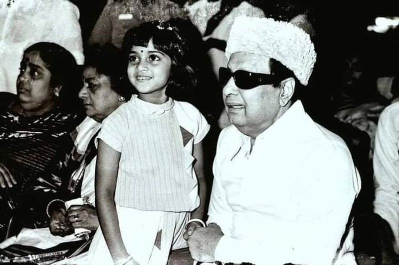 shalini ajith childhood rare photo gallery