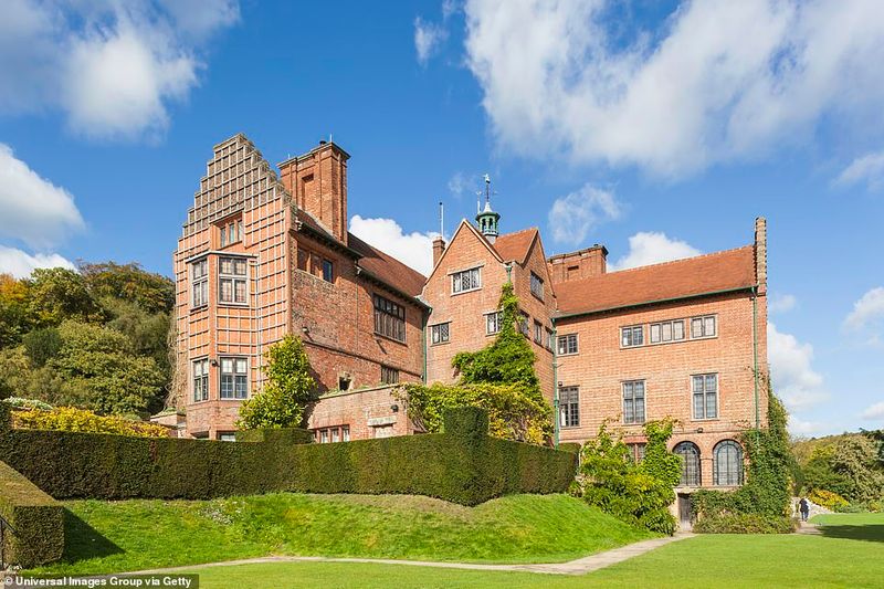 Winston Churchill Whiskey painting sold for 9 crore