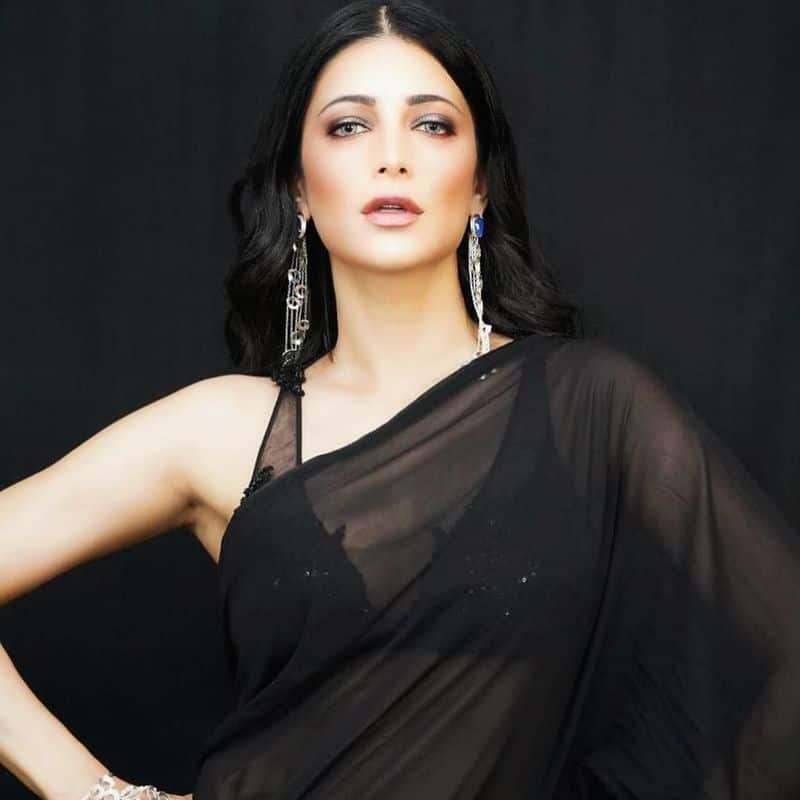 Actress Shurti Hassan hot photo shoot wins internet