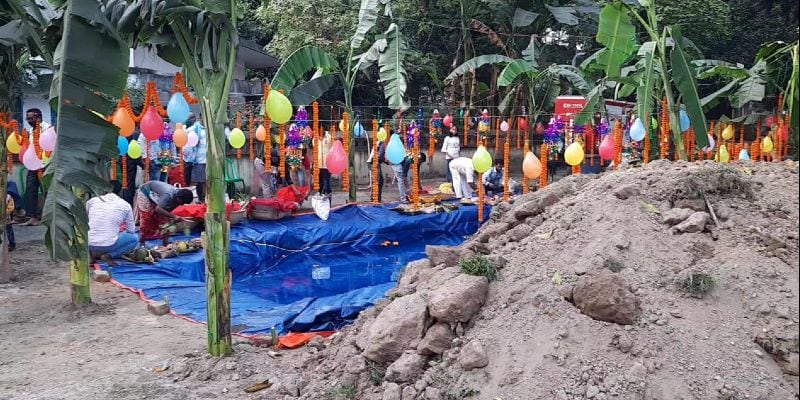 Locals oranisers chhat Puja in a artificial pond beside home in Raigung BTG