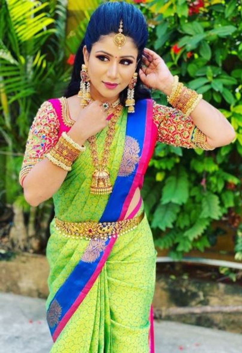 actress alya manasa bridal getup photo shoot goes viral