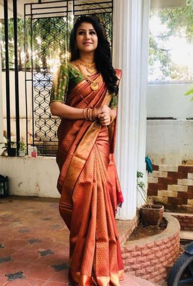 actress alya manasa bridal getup photo shoot goes viral