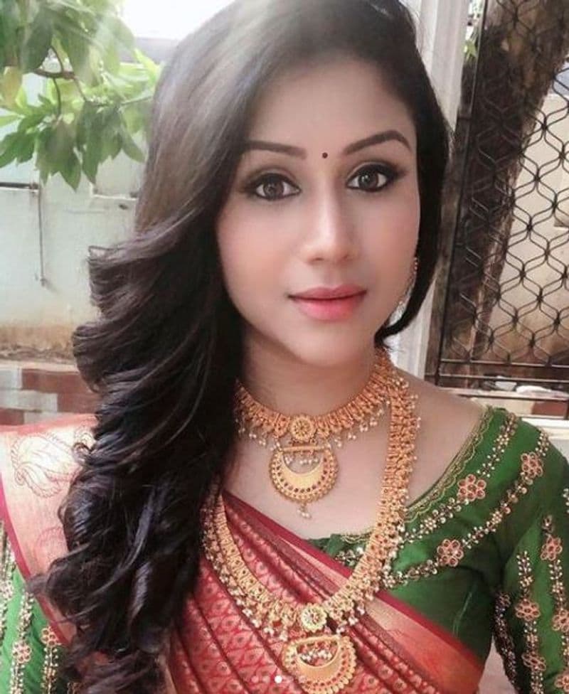 actress alya manasa bridal getup photo shoot goes viral