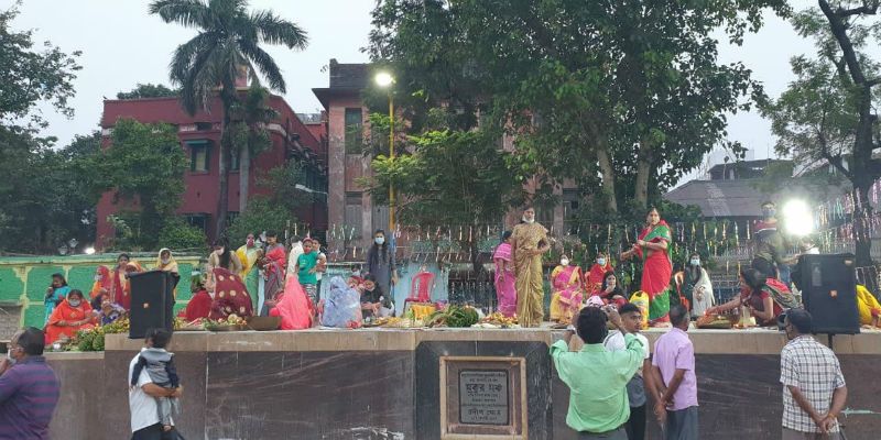 Santosh Mitra square arranged an artificial reservoir for Chhath Pujo at Kolkata ASB