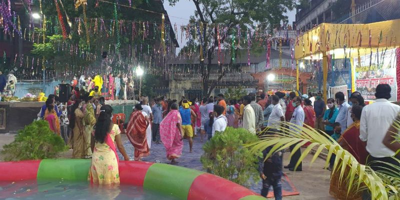 Santosh Mitra square arranged an artificial reservoir for Chhath Pujo at Kolkata ASB