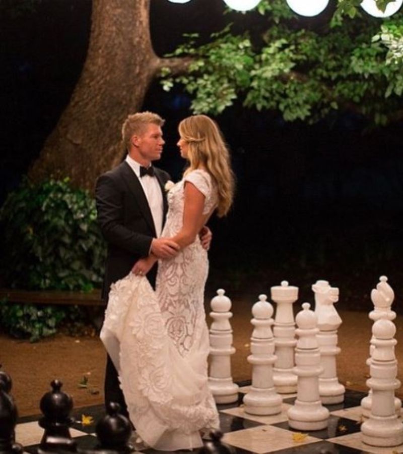 Ausi cricketer david warner does love making in previeous night of the match, viral questuon asked spb