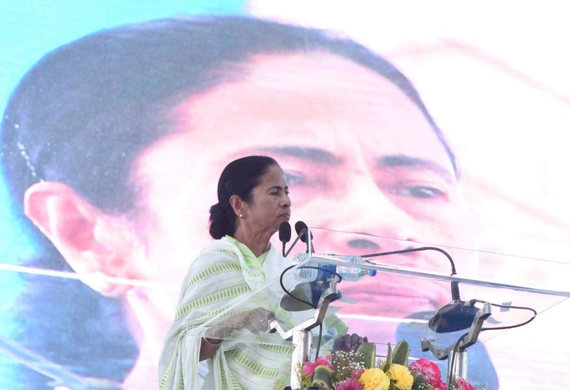 Owaisi proposes pre-poll alliance with Mamata Banerjee against BJP in Bengal, claims report ALB