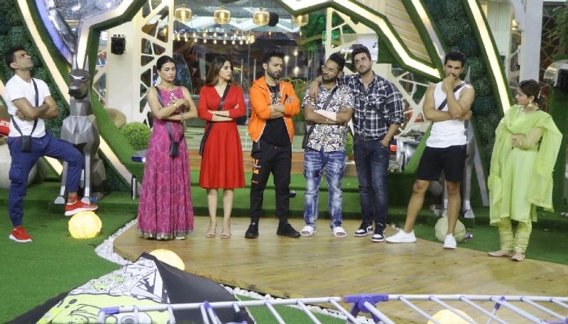 Bigg Boss 14 update, the endurance task is getting tougher for Jasmin and Kavita ADB