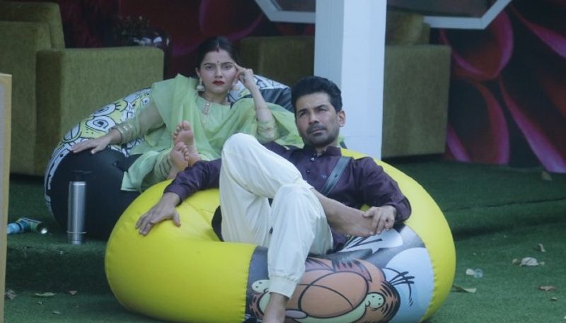 Bigg Boss 14 update, the endurance task is getting tougher for Jasmin and Kavita ADB