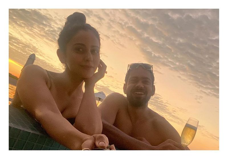 Netizens slams rakul preet singh for hot selfie with his brother