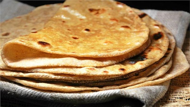 eating roti at dinner can harmfull for your health BRD
