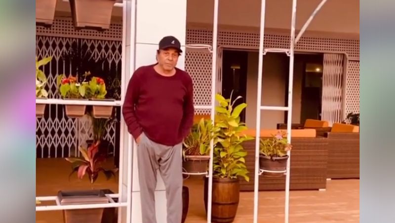 84 year old dharmendra living alone at farmhouse without two wives parkash kaur and hema malini