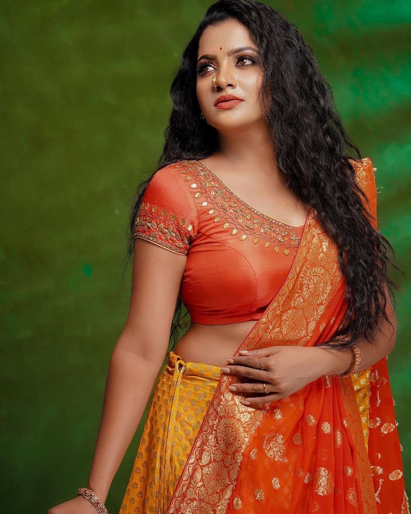 Pandian stores chitra Bridal photo shoot going viral