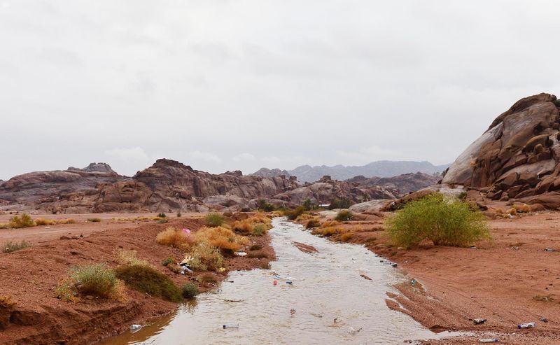 heavy rainfall in many parts of saudi arabia