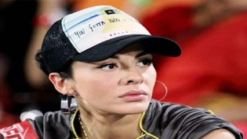 shikhar dhawan wife always wear cap know interesting fact about her