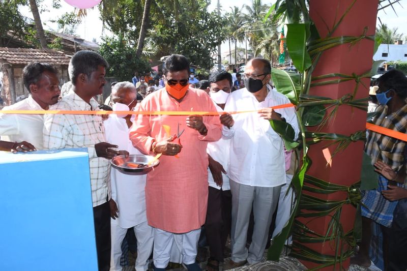 Minister B C Patil Talks Over Farmers grg