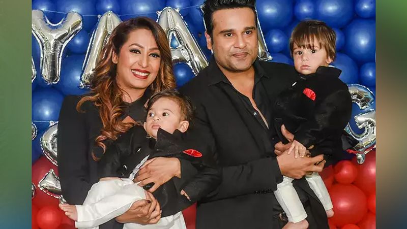कश्मीरा ने आगे लिखा- एक मां के रूप में मैं ये वादा करती हूं कि तुम्हें किसी के निजी एजेंडा के लिए इस्तेमाल नहीं होने दूंगी। जब तक मैं जिंदा हूं तब तक मैं इस दुनिया के सभी स्वार्थों से तुम्हारी रक्षा करूंगी। तुम जब बड़े हो जाओगे तो जानोगे कि बड़े महान लोग तुम्हारा इस्तेमाल करने के लिए इतना नीचे गिर सकते हैं। लेकिन मैं अपने जीते-जी और मरने के बाद भी तुम्हारी रक्षा करूंगी। तुम्हारी मां कश्मीरा शाह शर्मा।