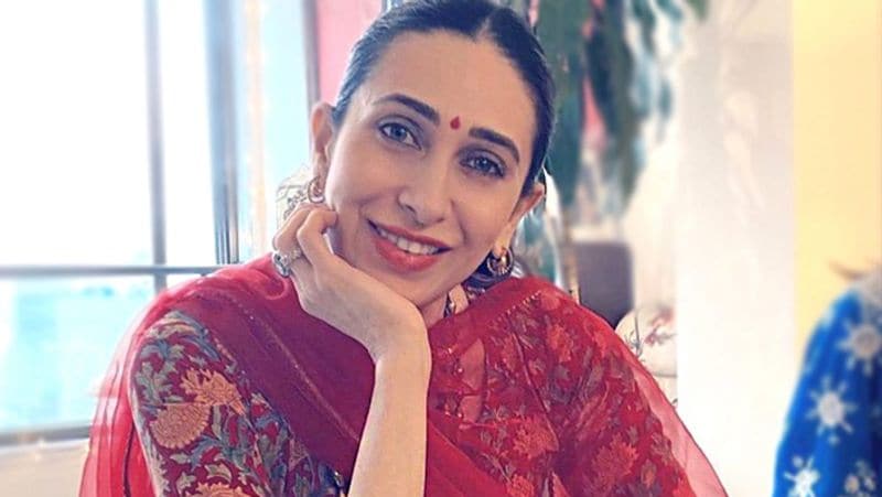 वहीं करिश्मा से जब रवीना से उनके रिश्ते पर पूछा गया तो उन्होंने कहा था कि भले ही अंदाज अपना अपना में उनका रिश्ता बेस्ट फ्रेंड का दिखाया है लेकिन असल जिंदगी में ऐसा बिल्कुल नहीं है।