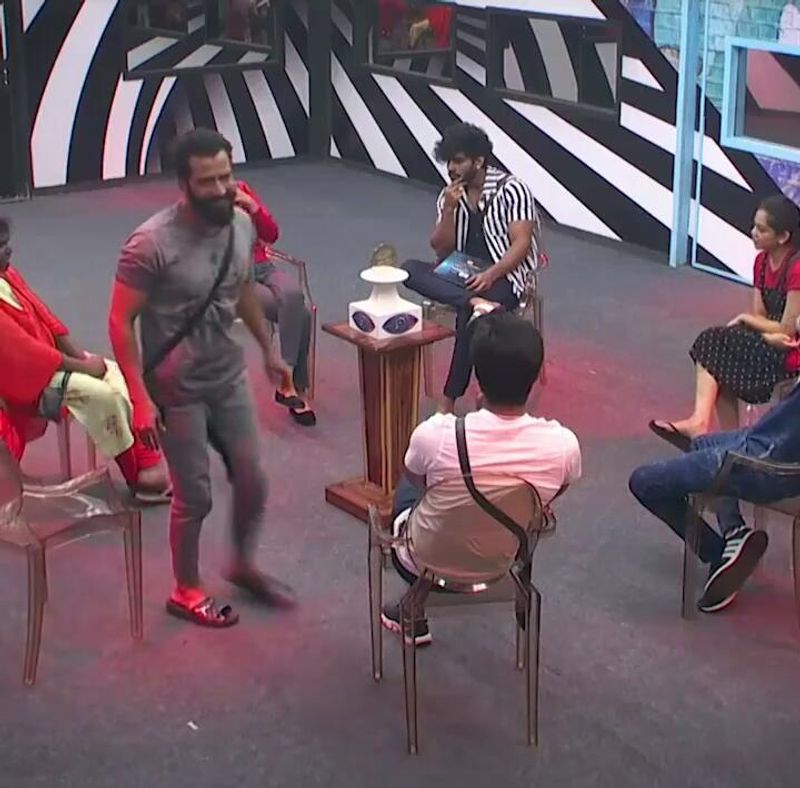 bigg boss season 4 topple card promo