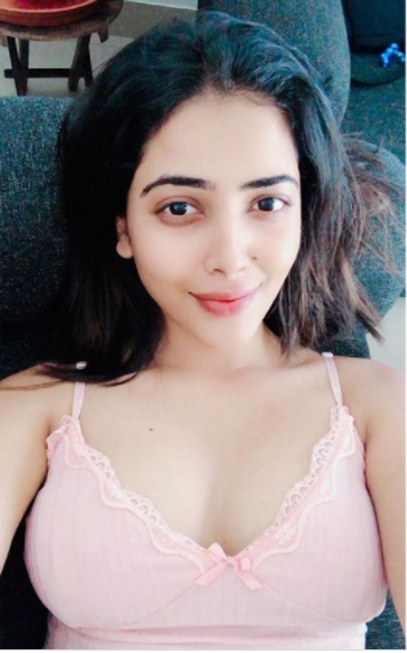Kannadathi actress Sara annaiah posts hot pic on instagram this is how fans reacted dpl