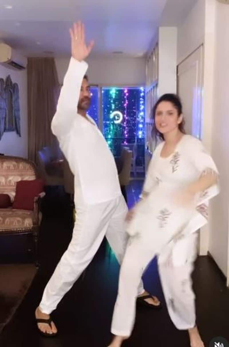 ankita lokhande dance with new boyfriens vikki arj