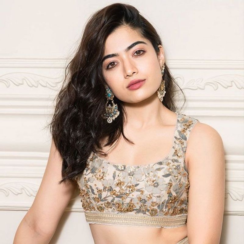 Rashmika Mandanna Latest Stills shaking internet jsp