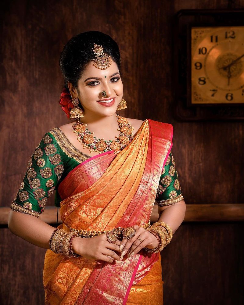 Pandian stores VJ Chitra Saree photo shoot going viral