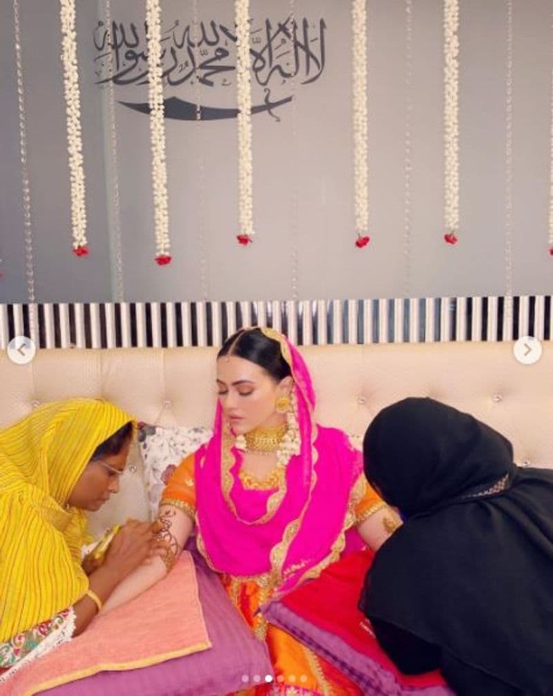 sofia hayat responds to trolls which compares her to sana khan