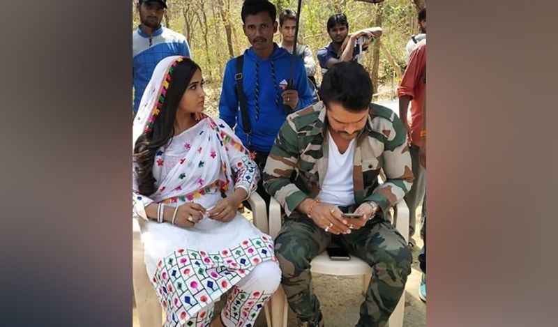 खेसारी और काजल स्टारर फिल्म 'बाघी' को यूट्यूब पर रिलीज किया जा चुका है। इसे फैंस से काफी अच्छा रिस्पांस भी मिल रहा है। इसमें काजल के अलावा ऋतु सिंह ने भी अहम भूमिका निभाई है। 