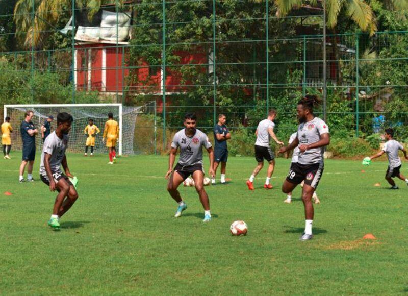 SC East Bengal coach Robbie Fowler is using a special hi pod camera in practice spb