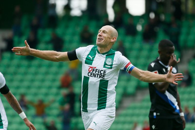 From Robin van Persie to Arjen Robben: 6 footballers who returned to their childhood club-ayh