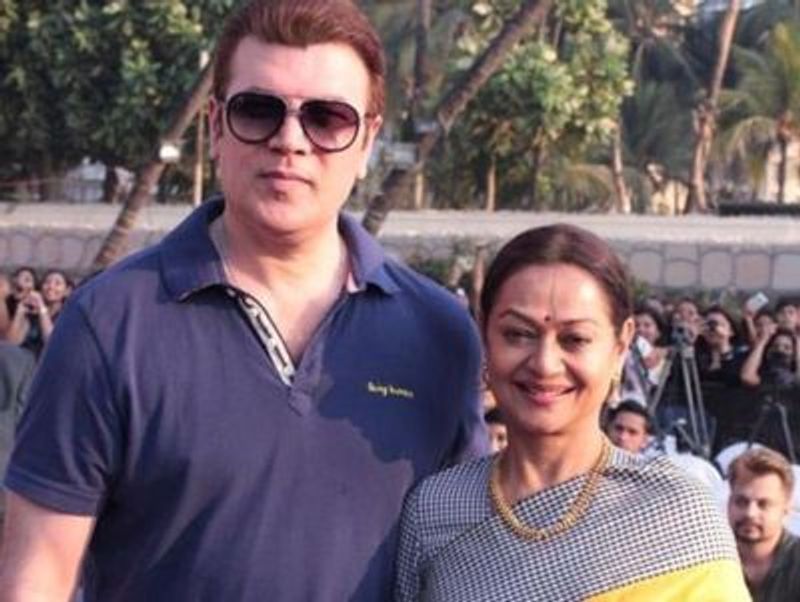 here is the list of bollywood stars who married Muslim women ksr